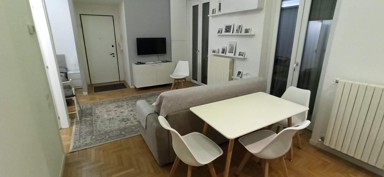 Luxury House Lupetta 3 Apartment Milan Luaran gambar